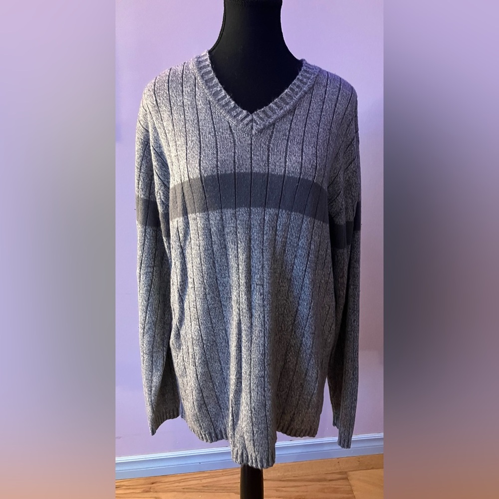 Mens long sleeved knit sweater from Germany size L